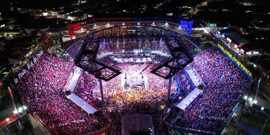 Com público recorde, Festa dos Visitantes reúne mais de 26 mil pessoas no Bumbódromo