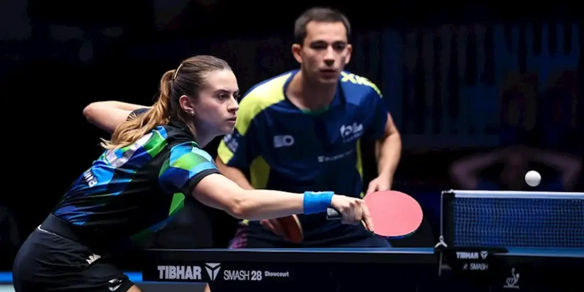 Hugo Calderano e Bruna Takahashi vencem dupla top 3 e avançam às quartas no WTT da Eslovênia