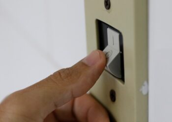 No Amazonas, 912,7 mil pessoas poderão ter gratuidade na tarifa de energia elétrica