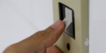 No Amazonas, 912,7 mil pessoas poderão ter gratuidade na tarifa de energia elétrica