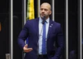 Alexandre de Moraes determina perícia médica oficial em Daniel Silveira