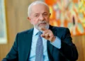 Lula reafirma soberania do Brasil diante de tarifas dos EUA e rejeita Guerra Fria contra a China