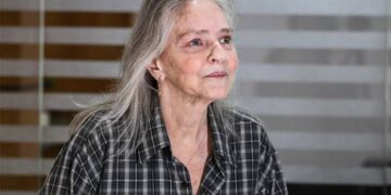Angela Ro Ro segue internada após traqueostomia e precisa de doações para custear tratamento