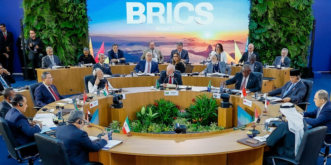 Brics defende interesses de Irã e Rússia, mas evita embate direto com EUA