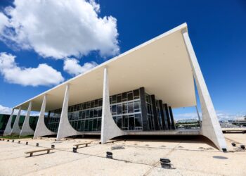 STF inicia oitivas dos núcleos militares e civis acusados de planejar e executar tentativa de golpe