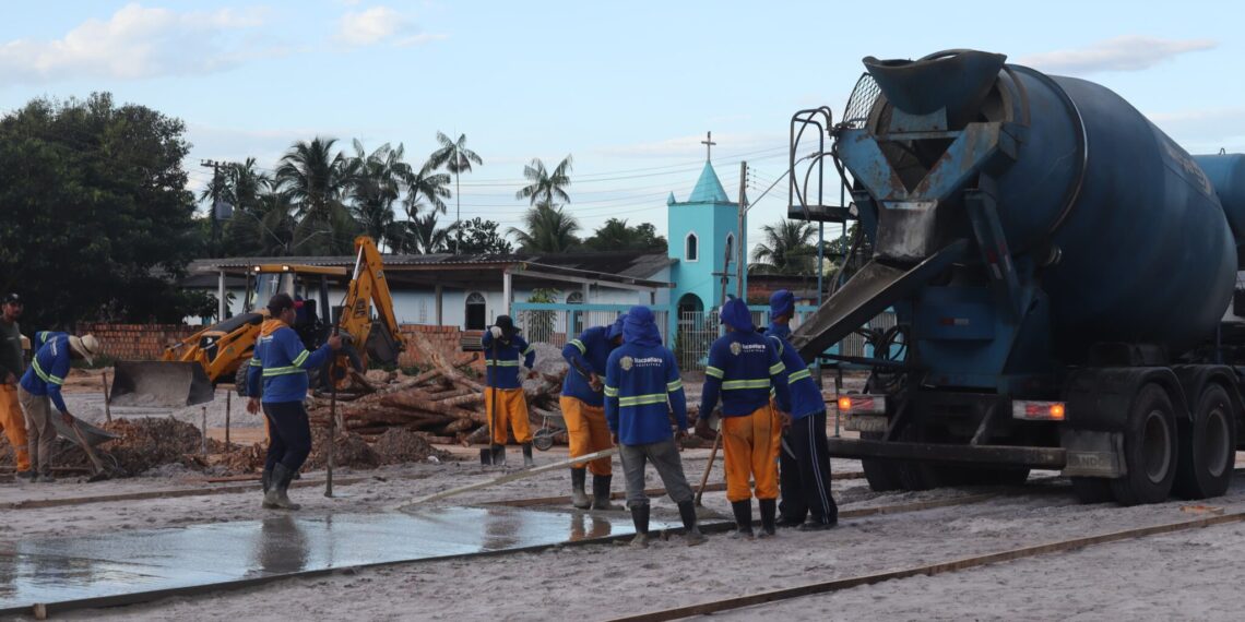 Obras em ritmo acelerado: Vila de Lindóia se prepara para nova praça e Festa da Fogueira