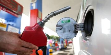 Governo prevê queda de preço se petróleo mantiver cotação