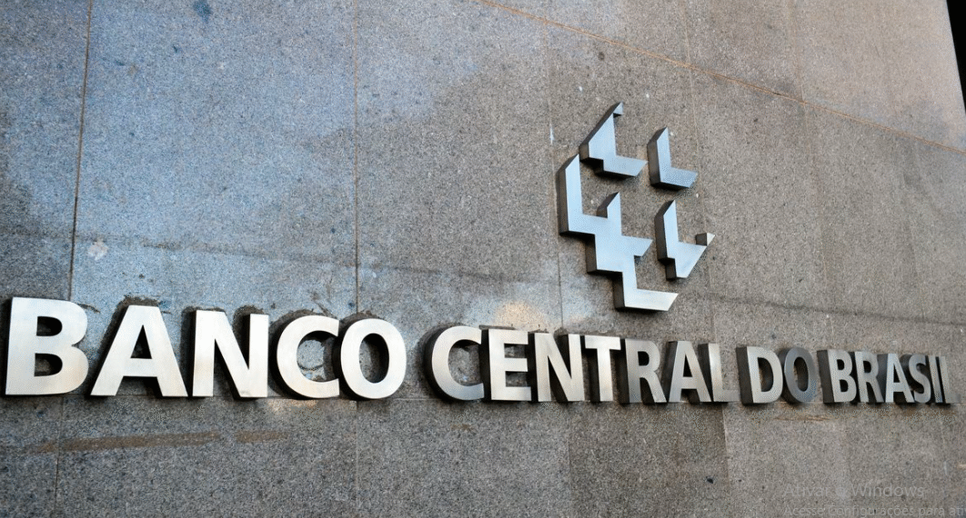 Banco Central suspende mais três instituições financeiras do Pix