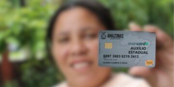 Uso do Auxílio Estadual para jogos de apostas pode resultar na perda do benefício no Amazonas