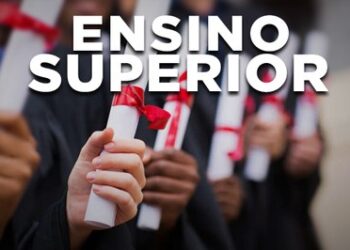 Justiça proíbe Faculdade do Amazonas de ofertar cursos irregulares e impõe multa de R$ 500 mil