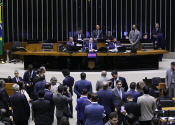 Câmara aprova novo marco do licenciamento ambiental sob críticas do governo e especialistas