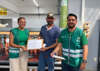 Supermercado de Itacoatiara recebe certificação do SIM e reforça segurança na comercialização de carnes