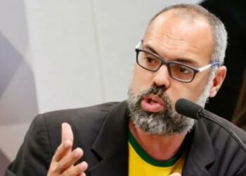 PF indicia Allan dos Santos por difamação, injúria e incitação ao crime