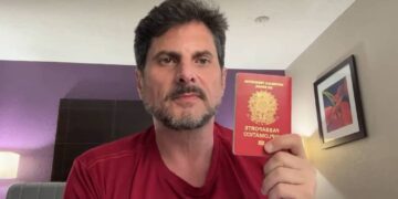 PF aplica tornozeleira eletrônica em Marcos do Val após retorno dos EUA