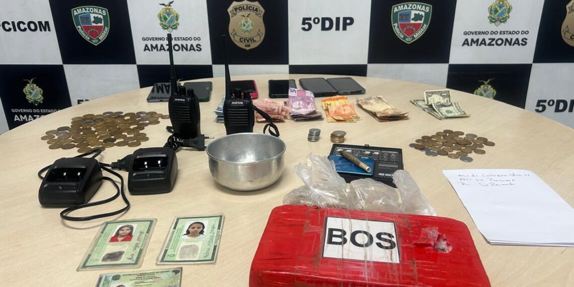 Polícia Civil prende quatro pessoas por tráfico de drogas no bairro São Raimundo