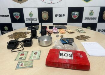 Polícia Civil prende quatro pessoas por tráfico de drogas no bairro São Raimundo