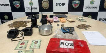 Polícia Civil prende quatro pessoas por tráfico de drogas no bairro São Raimundo