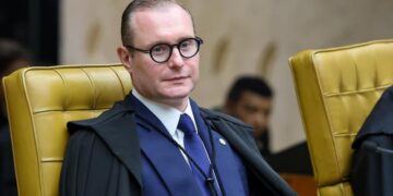 STF marca julgamento de Bolsonaro e aliados por tentativa de golpe para setembro