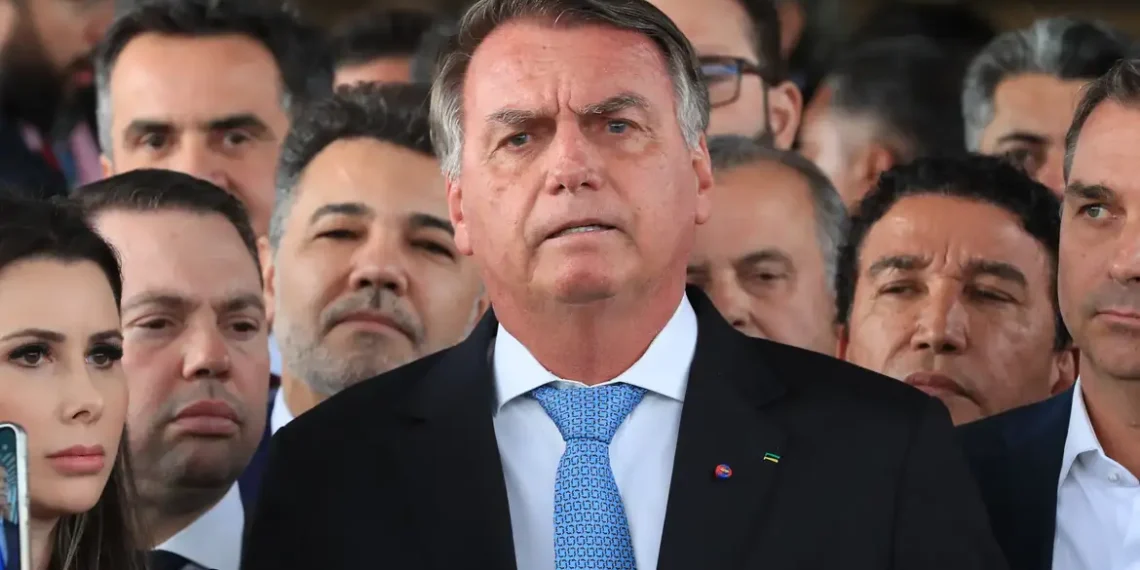 PGR pede reforço policial no entorno da casa de Bolsonaro
