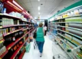 Cesta básica cai em 15 capitais e sobe em 12, aponta Dieese