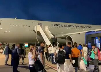 Novo voo com repatriados brasileiros chega hoje a Belo Horizonte