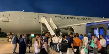 Novo voo com repatriados brasileiros chega hoje a Belo Horizonte