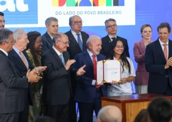 Lula sanciona ECA Digital e transforma ANPD em agência reguladora para proteger crianças na internet