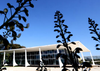 STF vai decidir se lei estadual pode ampliar responsabilidade pelo ICMS