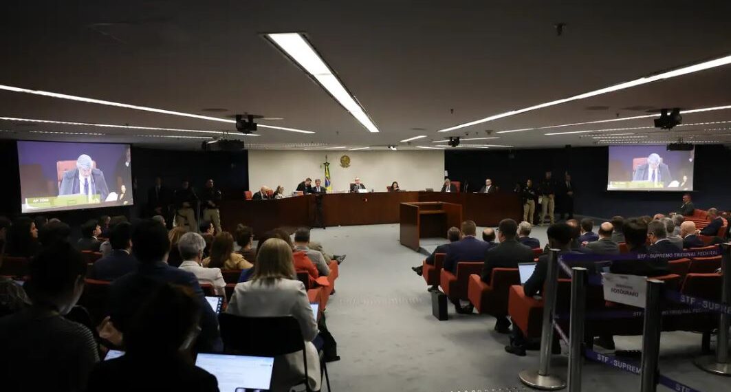 STF cancela sessão plenária e julgamento sobre golpe continua à tarde