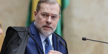STF dá dez dias para Câmara se manifestar sobre PEC que restringe investigações contra parlamentares