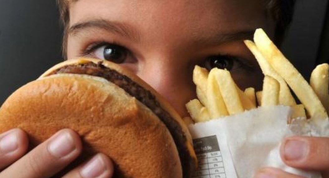 Obesidade infantil supera desnutrição pela primeira vez no mundo, aponta Unicef