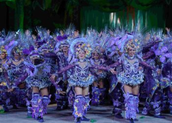 Com cenário grandioso e tecnológico, Flor Matizada encerra o Festival de Cirandas de Manacapuru