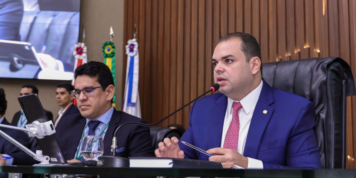 Roberto Cidade apresenta projeto que proíbe destaque maior para preços promocionais em postos de combustíveis