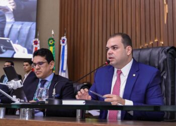 Roberto Cidade apresenta projeto que proíbe destaque maior para preços promocionais em postos de combustíveis