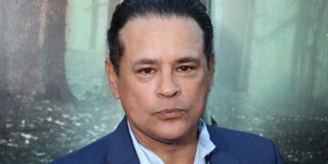 Ator Raymond Cruz, de Breaking Bad, é preso acusado de agredir vizinha em Los Angeles