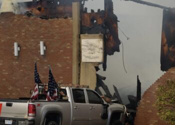 Tiroteio em igreja de Michigan deixa dois mortos e ao menos oito feridos