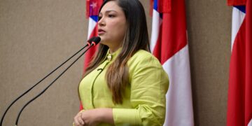 Joana Darc propõe linha de crédito para médicos veterinários no Amazonas