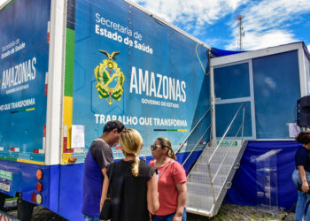 Carretas da Saúde iniciam atendimentos na zona leste de Manaus e em Itacoatiara
