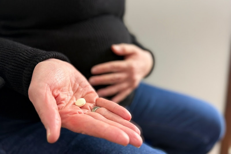 Especialistas descartam relação entre paracetamol na gravidez e autismo