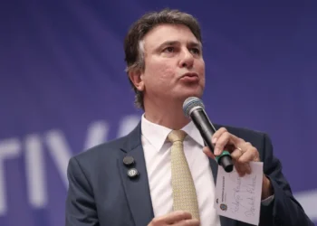 Camilo Santana anuncia 5 mil novas vagas no Enem em cursos de ciência e tecnologia