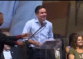 Hugo Motta é vaiado em evento do governo Lula no Dia dos Professores no Rio de Janeiro