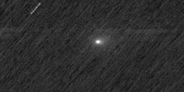 Sonda da ESA fotografa cometa interestelar que se aproxima de Marte