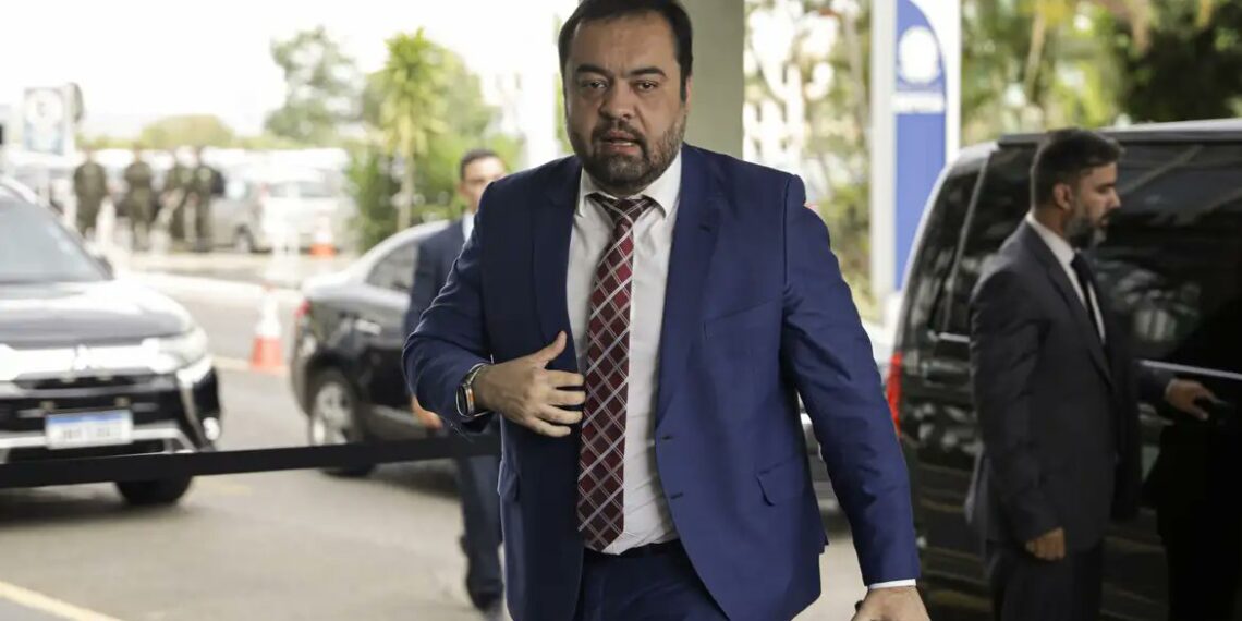 TSE julga na próxima terça ações que podem cassar mandato do governador do Rio, Cláudio Castro