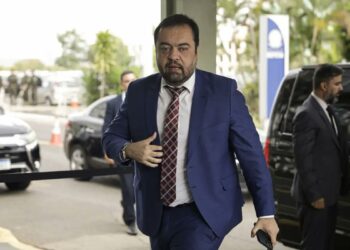 TSE julga na próxima terça ações que podem cassar mandato do governador do Rio, Cláudio Castro