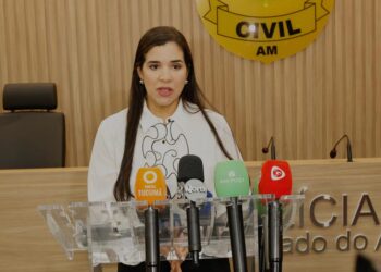 Polícia prende mulher suspeita de repassar informações que levaram à execução do companheiro
