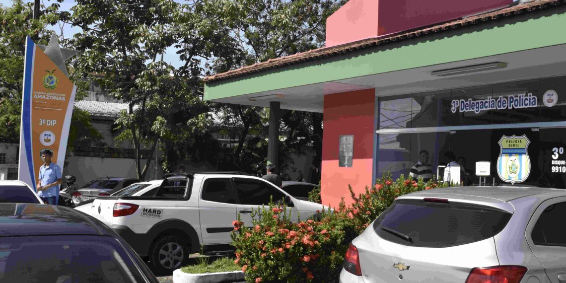 Homem condenado a mais de 62 anos por estupro de enteados é preso em Manaus