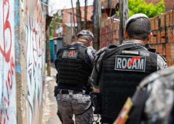 Foragido por tráfico de drogas é capturado pela Rocam após denúncia anônima em Manaus