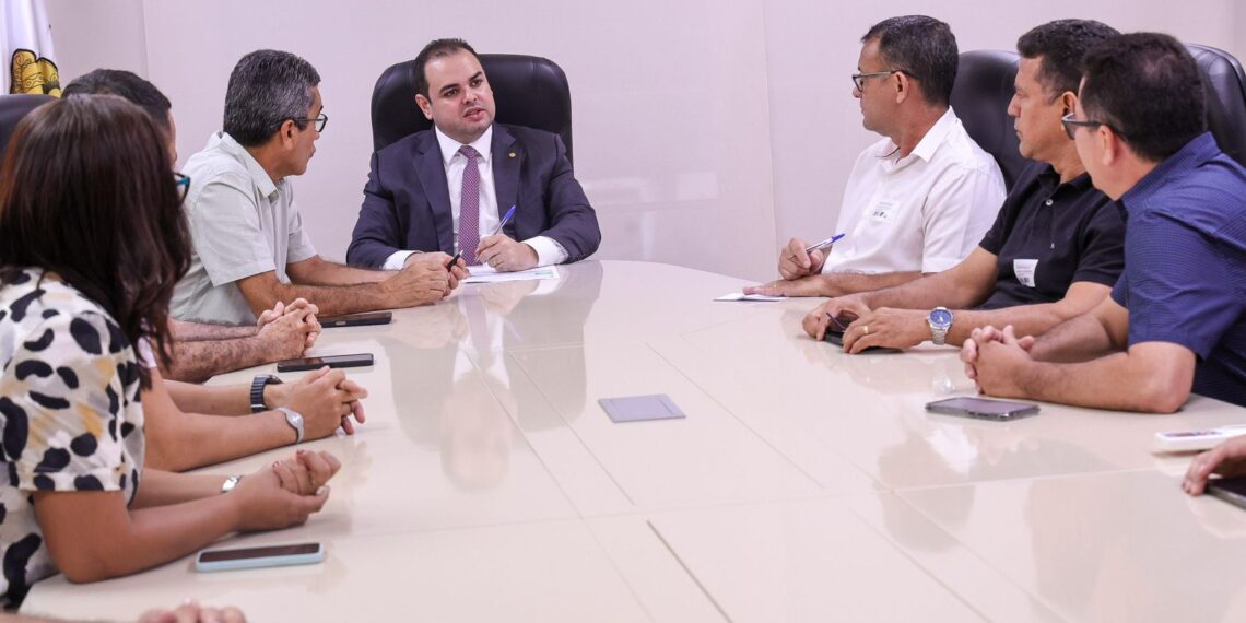 Roberto Cidade destina R$ 1 milhão para solucionar falta de água em Manicoré