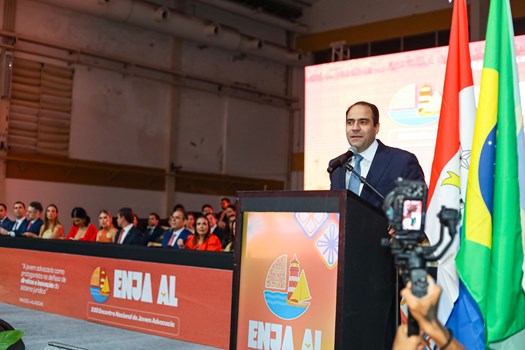 Beto Simonetti relembra trajetória na OAB e inspira a jovem advocacia na abertura do 22º Enja