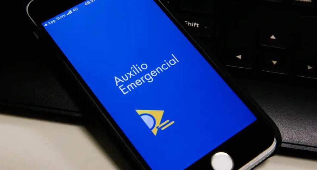 Auxílio emergencial: 177 mil famílias devem devolver valores indevidos